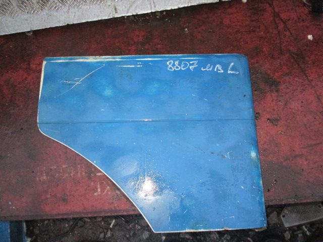 Крышка инструментального ящика Бардачка левая Меседес Актрос 9418900676  MP1